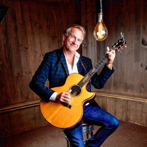 Veteran singer-songwriter Ellis Paul comes to The Parlor Room in Northampton Feb. 2 in a double bill with Jill Sobule. 
