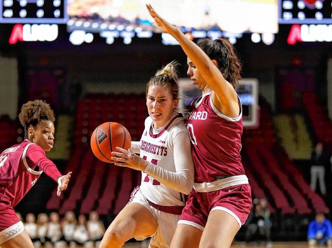 Stefanie Kulesza and the UMass women’s basketball team head to Cancun, Mexico for a three-game tournament beginning Thursday.