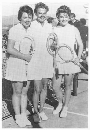 Marble, in center, poses with a youthful Billie Jean Moffit (later King), at left, and Carole Caldwell, in 1961. Marble coached Billie Jean as a teenager.